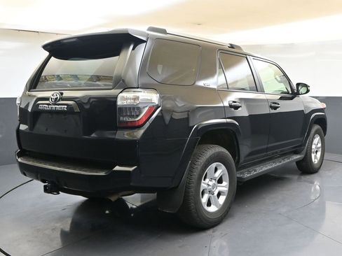 Used 2024 Toyota 4Runner SR5 Premium image 5