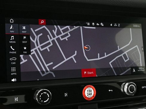 Certified 2026 Porsche Macan image 14