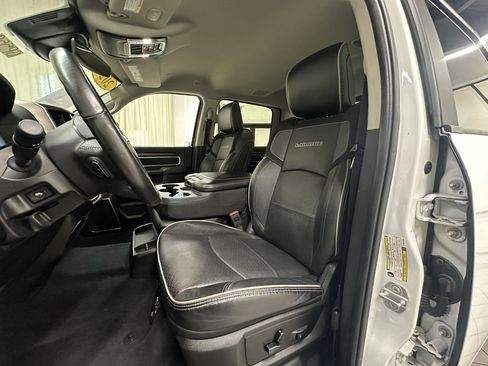 Used 2024 RAM 2500 Laramie w/ Safety Group AWD/4WD image 24