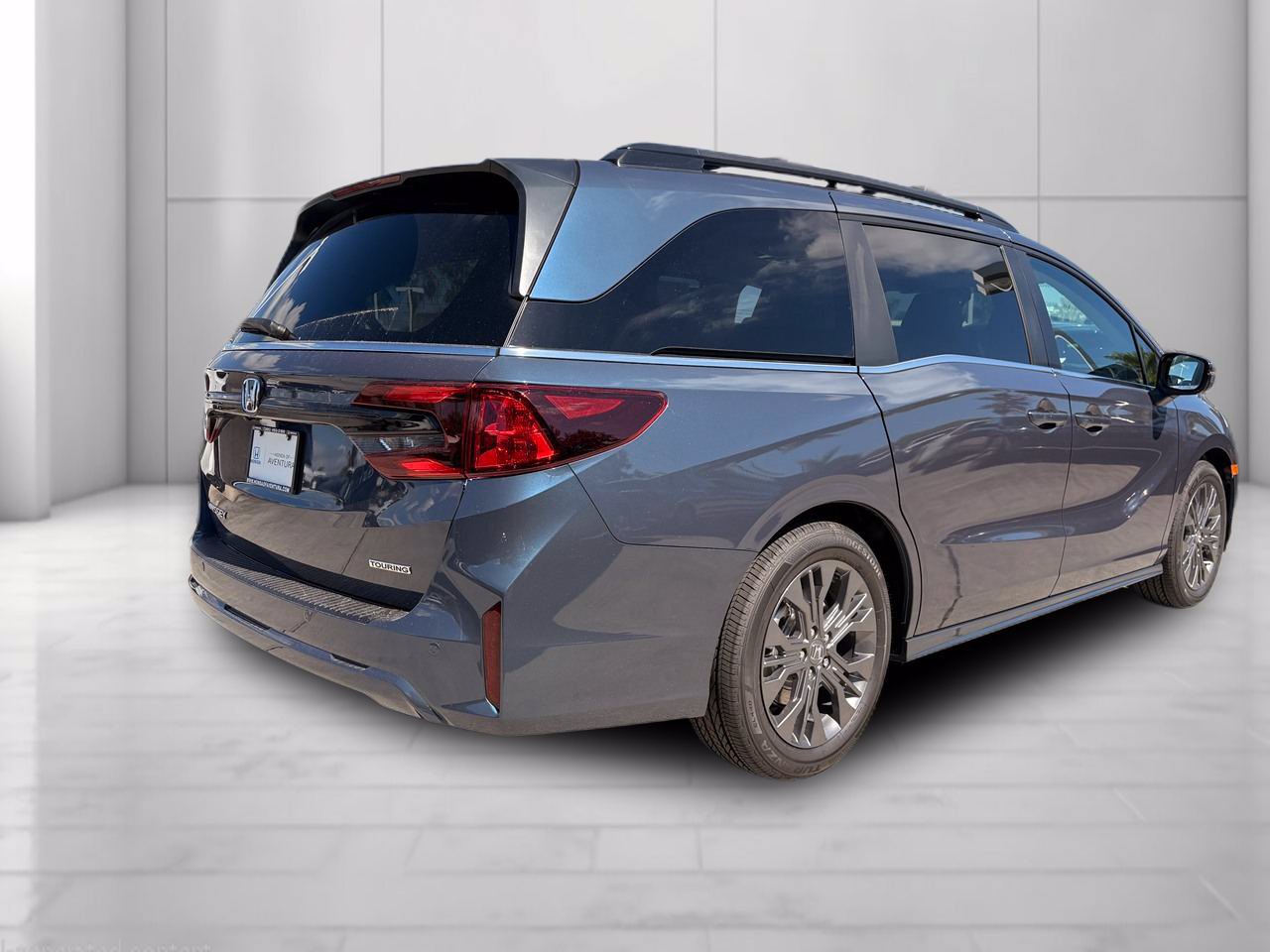 New 2027 Honda Odyssey Touring image 4