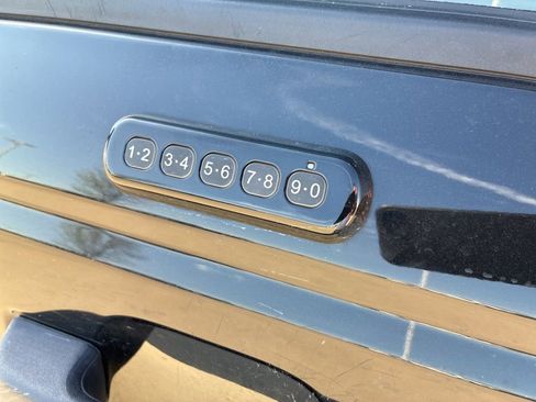 Used 2022 Ford Bronco Wildtrak image 6