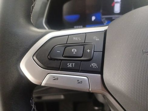 Used 2023 Volkswagen Tiguan SE FWD image 21