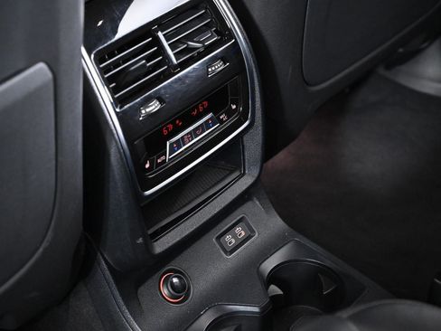 Used 2022 BMW X7 xDrive40i w/ M Sport Package image 34