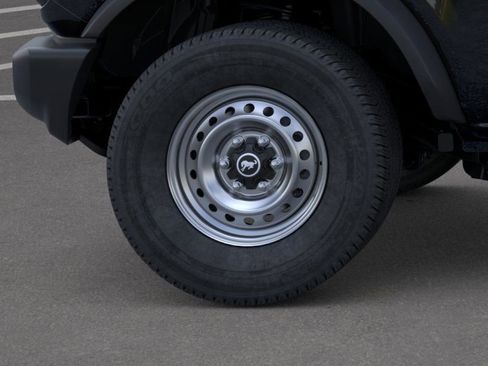 New 2025 Ford Bronco 4-Door AWD/4WD image 21