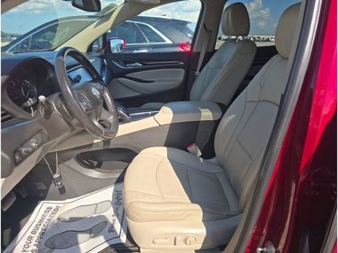 Used 2018 Buick Enclave Essence FWD image 5