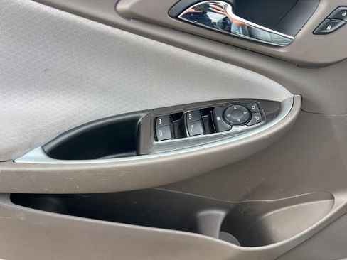 Used 2025 Chevrolet Malibu LT FWD image 13