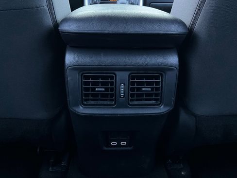 Used 2025 Toyota RAV4 XLE image 12