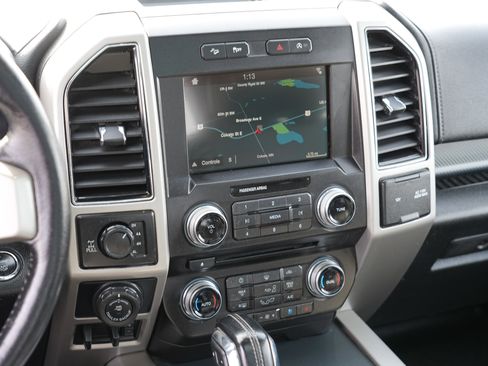 Used 2018 Ford F150 Lariat w/ Equipment Group 502A Luxury image 25