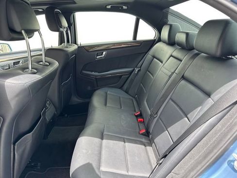 Used 2010 Mercedes-Benz E 350 Sedan image 7