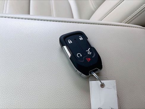 Used 2023 GMC Acadia Denali w/ Trailering Package FWD image 12