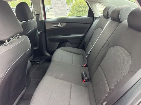 Used 2020 Kia Forte LXS FWD image 25