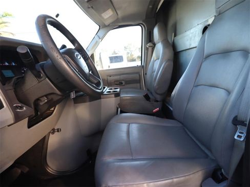 Used 2022 Ford E-350 and Econoline 350 Super Duty w/ Power Windows & Locks Group image 2