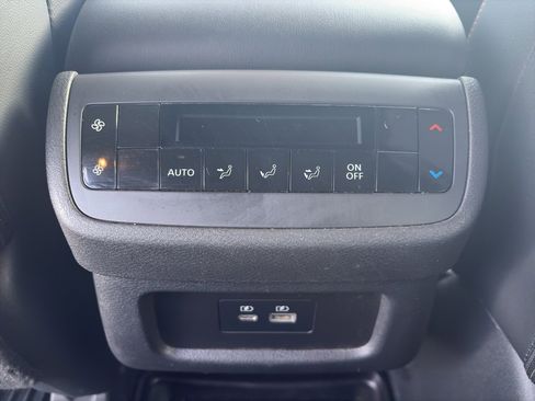 Used 2024 Nissan Pathfinder Rock Creek image 16