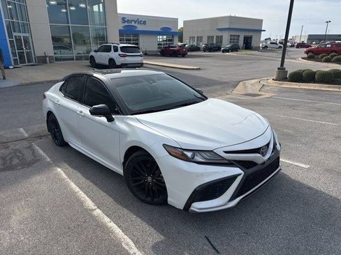 Used 2023 Toyota Camry XSE image 18