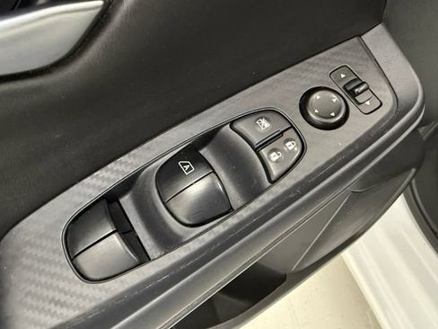 Used 2024 Nissan Sentra SV FWD image 28