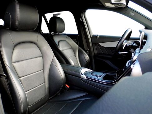 Used 2021 Mercedes-Benz GLC 300 w/ AMG Line image 19