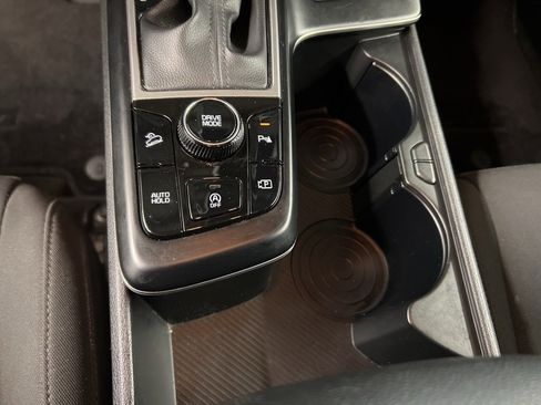 Used 2023 Kia Sportage LX image 14