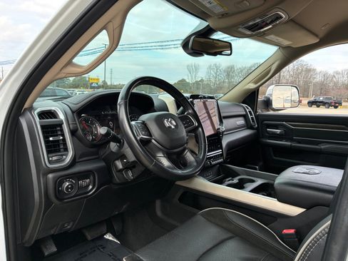 Used 2021 RAM 3500 Laramie image 13