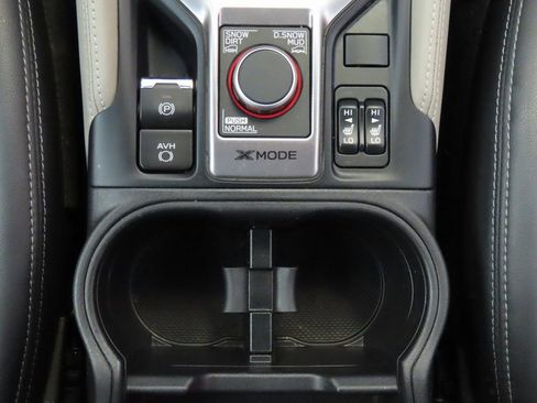 Used 2023 Subaru Forester Limited w/ Popular Package #3 image 10