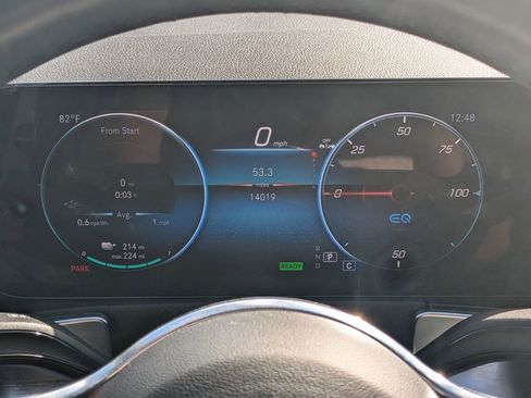 Certified 2023 Mercedes-Benz EQB 250+ w/ Exclusive Package image 14