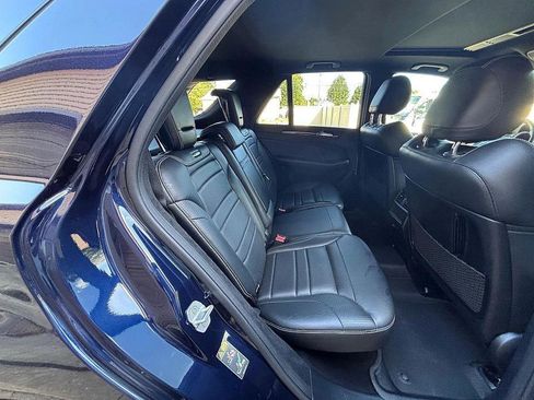 Used 2015 Mercedes-Benz ML 63 AMG 4MATIC image 17