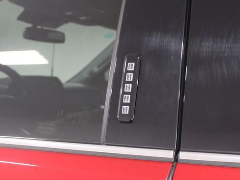 Used 2023 Ford F150 Lariat w/ Equipment Group 502A High image 21