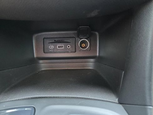 Used 2023 Chevrolet Equinox RS w/ RS Leather Package FWD image 21