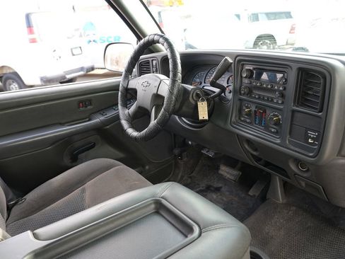 Used 2006 Chevrolet Silverado 2500 LT image 23