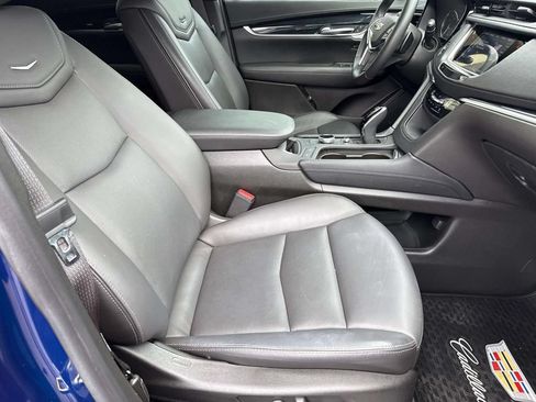 Used 2024 Cadillac XT5 Premium Luxury AWD/4WD image 11