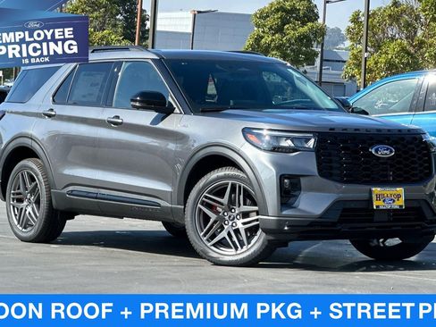 New 2026 Ford Explorer ST-Line w/ ST-Line Street Pack AWD/4WD image 8