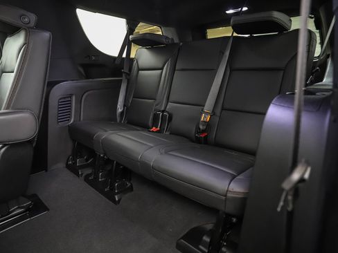 Used 2024 Chevrolet Suburban High Country w/ Advanced Technology Package image 22