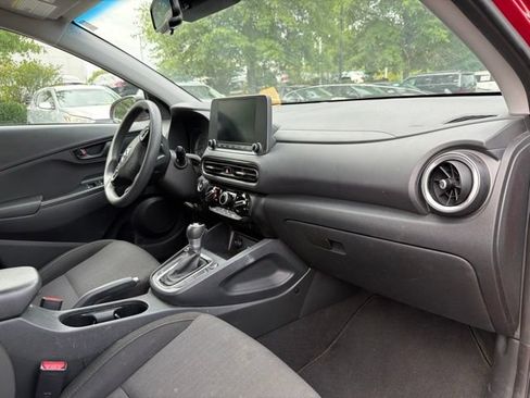 Used 2022 Hyundai Kona SEL FWD image 34