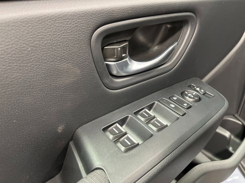 New 2025 Honda Pilot Sport image 10