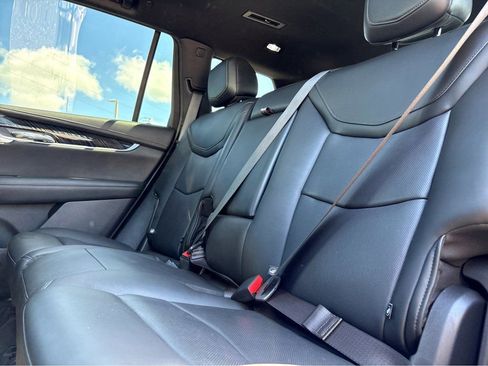 Used 2023 Cadillac XT6 Premium Luxury AWD/4WD image 16