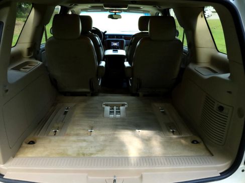 Used 2012 Chevrolet Tahoe LTZ image 15