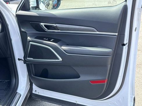 Used 2024 Kia Telluride SX Prestige X-Line image 8