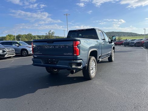 Used 2025 Chevrolet Silverado 2500 High Country w/ High Country Premium Package AWD/4WD image 7