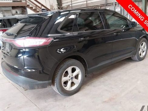 Used 2018 Ford Edge SE FWD image 4