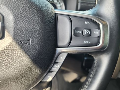 Used 2022 RAM 1500 Laramie RWD image 29