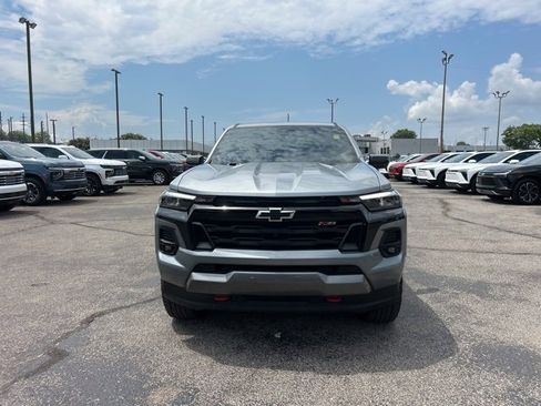 Used 2024 Chevrolet Colorado Z71 w/ Z71 Convenience Package 2 image 8