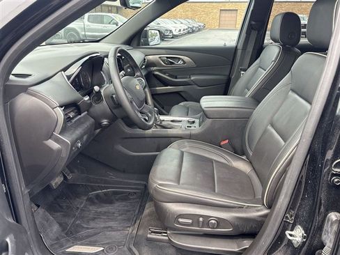 Used 2023 Chevrolet Traverse Premier w/ LPO, Floor Liner Package FWD image 18