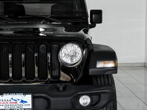 Used 2018 Jeep Wrangler Unlimited Sport S image 41