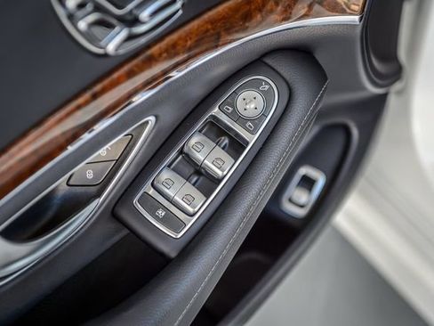 Used 2015 Mercedes-Benz S 550 Sedan image 57