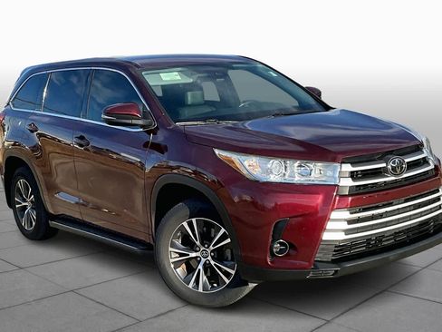 Used 2018 Toyota Highlander Plus image 3