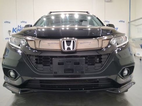 Used 2021 Honda HR-V Sport image 3
