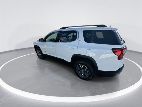 Certified 2023 GMC Acadia SLE w/ Driver Convenience Package image 6