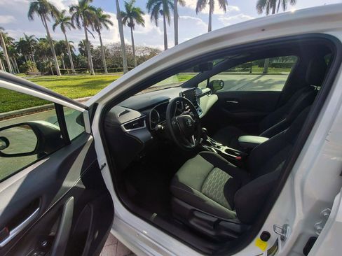 Used 2020 Toyota Corolla SE FWD image 19