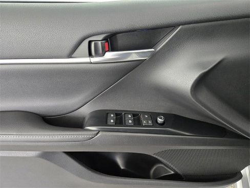 Used 2020 Toyota Camry XSE image 20