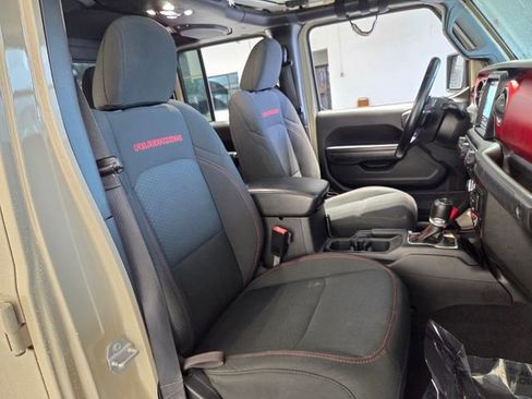 Used 2020 Jeep Gladiator Rubicon AWD/4WD image 17