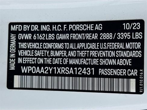 Used 2024 Porsche Taycan image 34